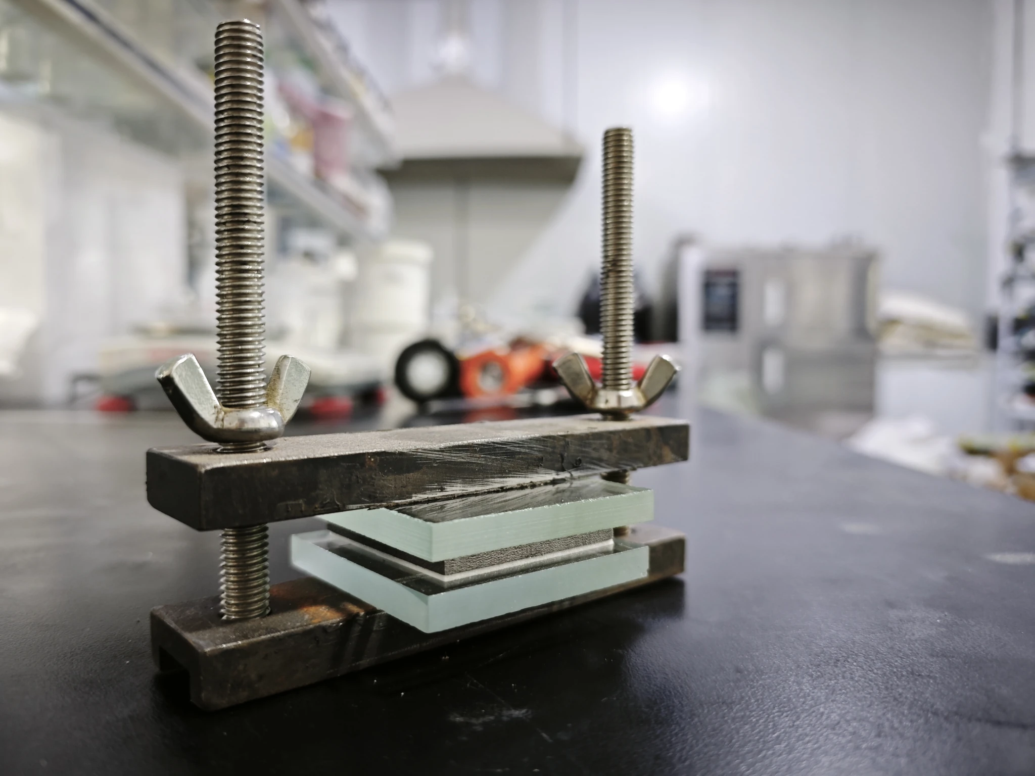 Glass Spacer Testing Setup with Clamps